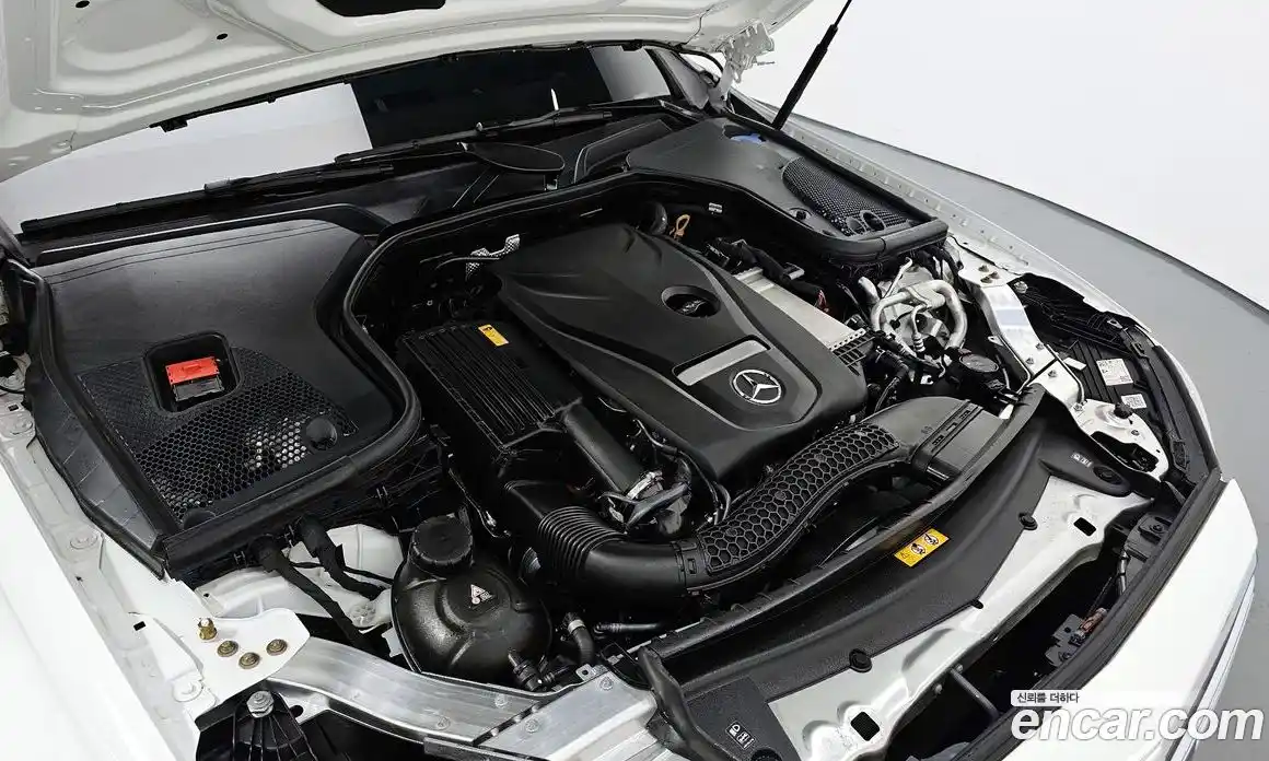 Mercedes-Benz E-Class 2023 2.0 Автомат в Москве № 220571, фото 19