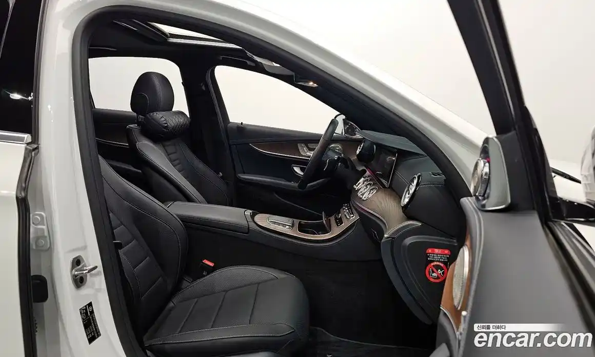 Mercedes-Benz E-Class 2023 2.0 Автомат в Москве № 220571, фото 7