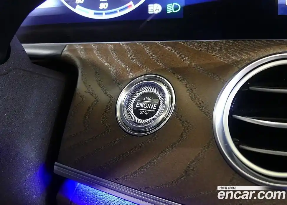 Mercedes-Benz E-Class 2018 2.0 Автомат в Москве № 222341, фото 15