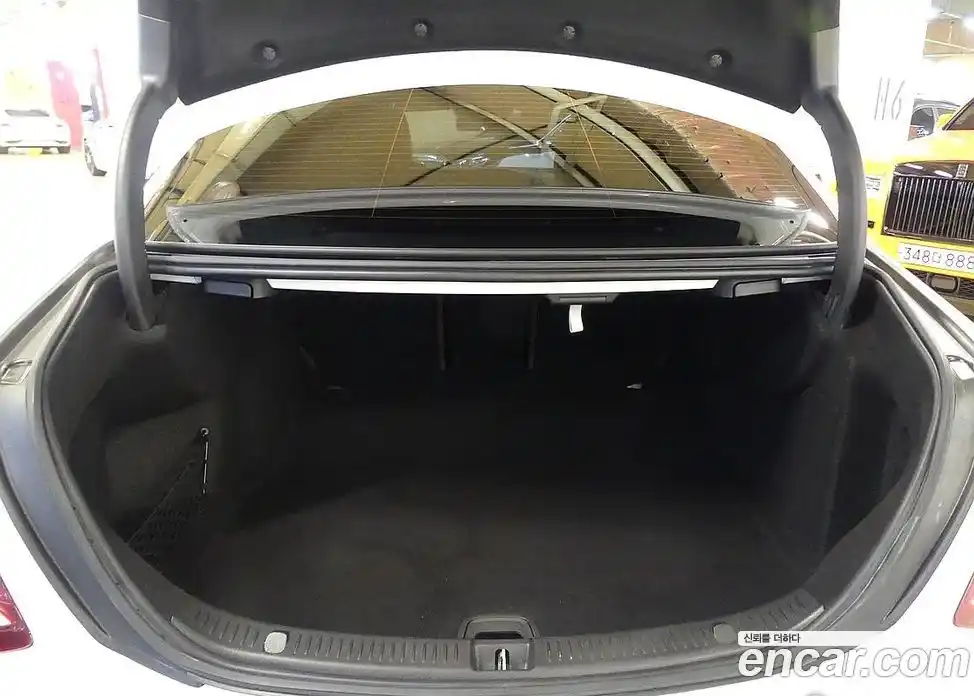 Mercedes-Benz E-Class 2018 2.0 Автомат в Москве № 222341, фото 10