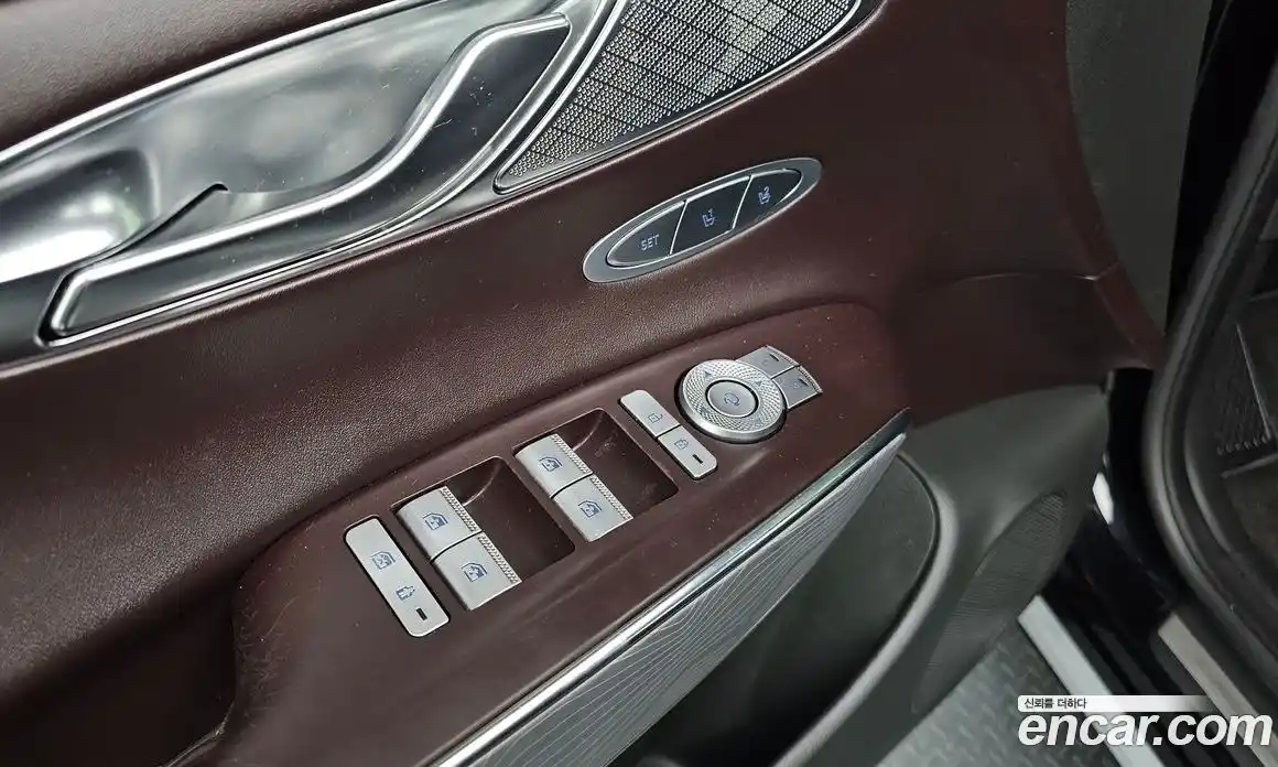 Genesis GV70 2021 2.5 Автомат в Москве № 223668, фото 18