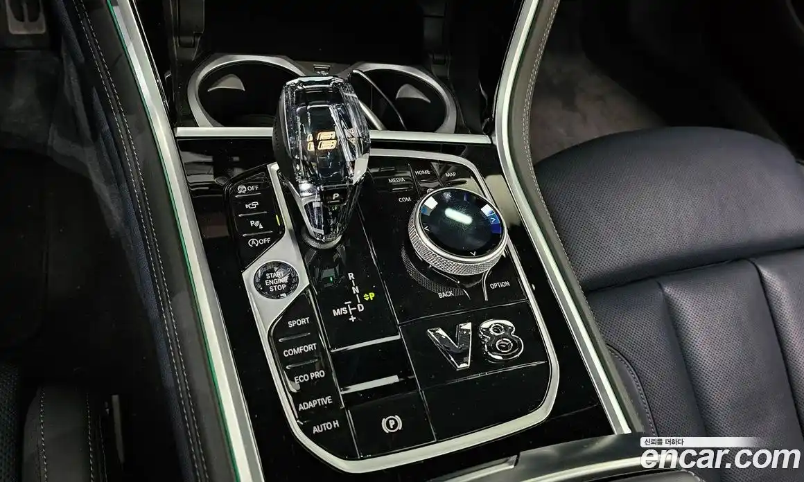 BMW 8-Series 2024 4.4 Автомат в Москве № 228120, фото 19
