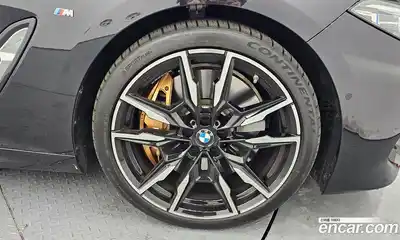 BMW 8-Series 2024 4.4 Автомат в Москве № 228120, миниатюра 2