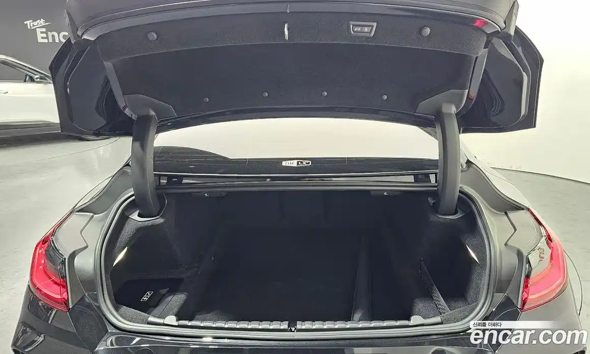 BMW 8-Series 2024 4.4 Автомат в Москве № 228120, фото 10