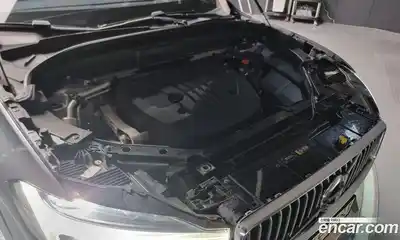 Volvo XC60 2021 2.0 Автомат в Москве № 230613, миниатюра 3