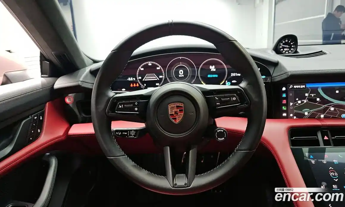 Porsche Taycan 2024 0.1 Автомат в Москве № 230911, фото 18