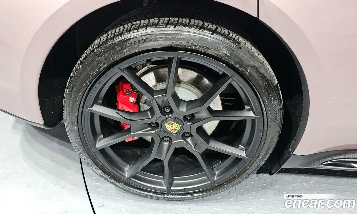 Porsche Taycan 2024 0.1 Автомат в Москве № 230911, фото 8