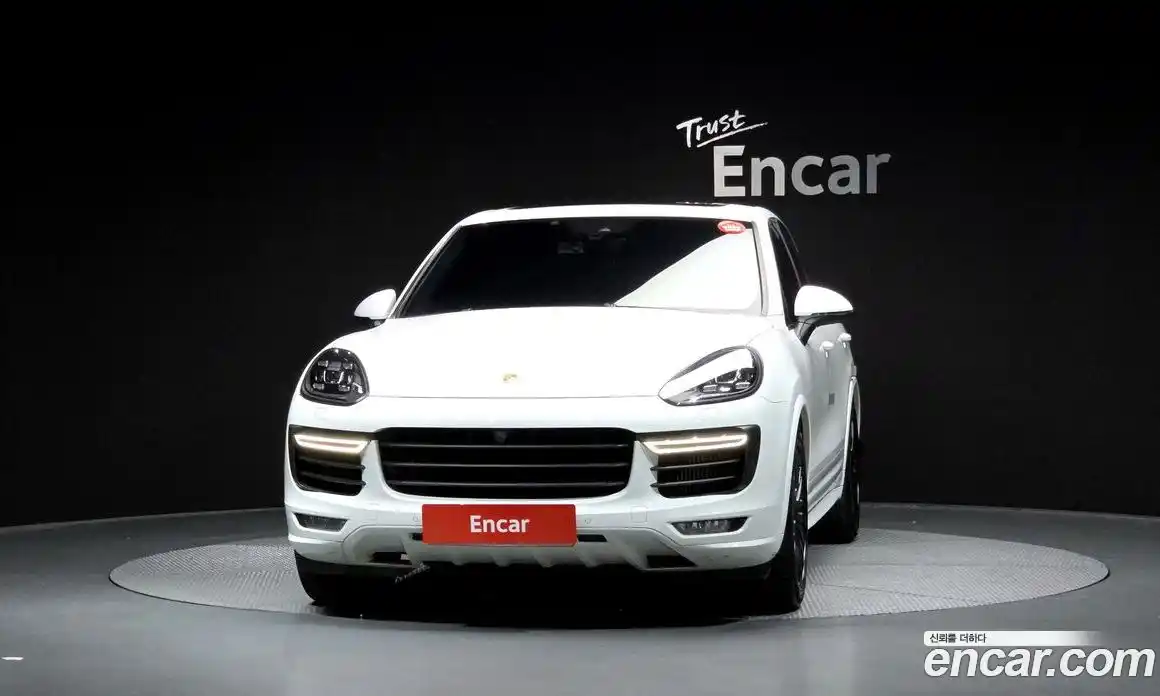 Porsche Cayenne 2018 3.6 Автомат в Москве № 231008, фото 13