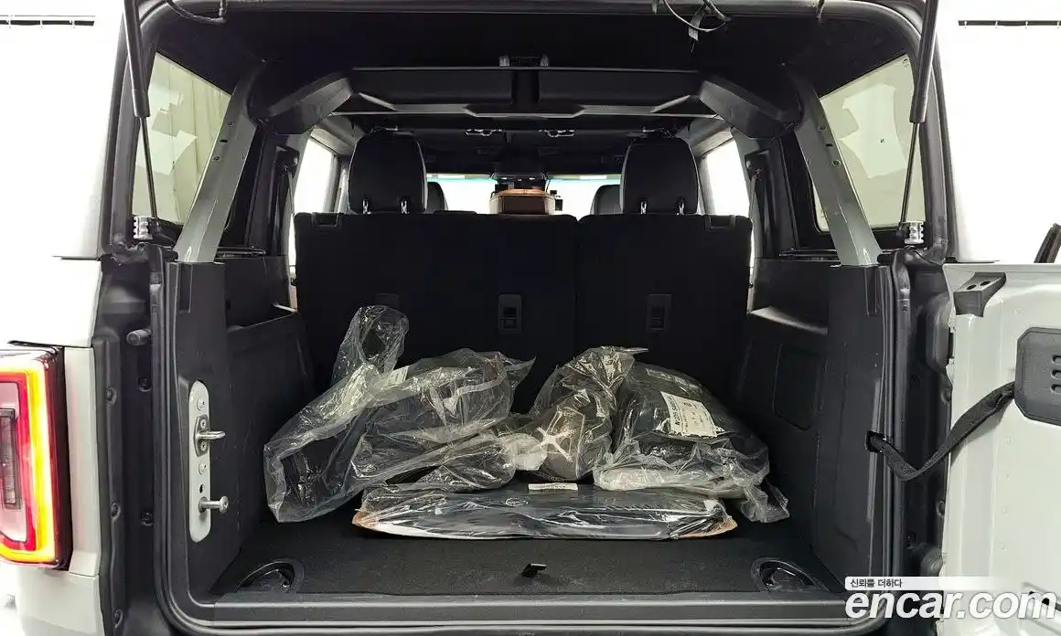 Ford Bronco 2022 2.7 Автомат в Москве № 233202, фото 14