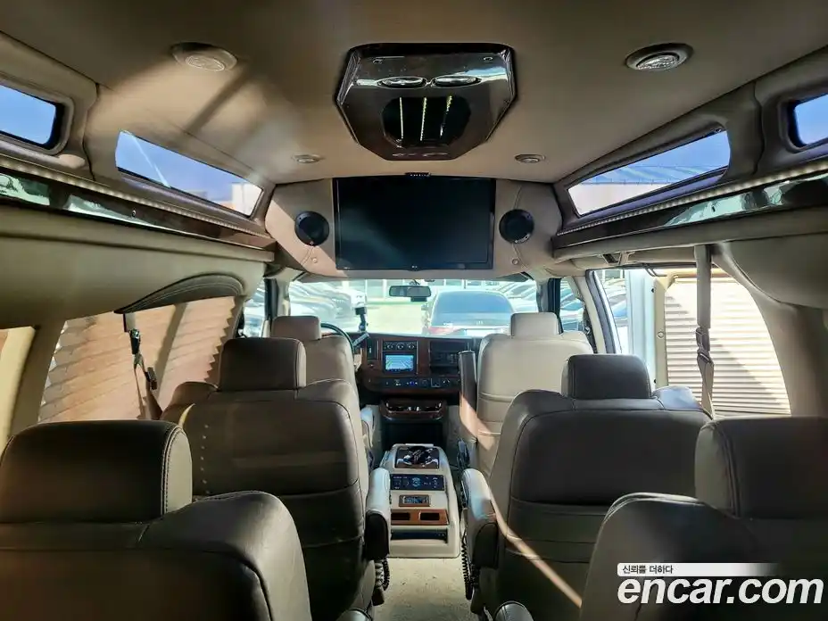 Chevrolet Express Van 2016 6.0 Автомат в Москве № 235505, фото 16