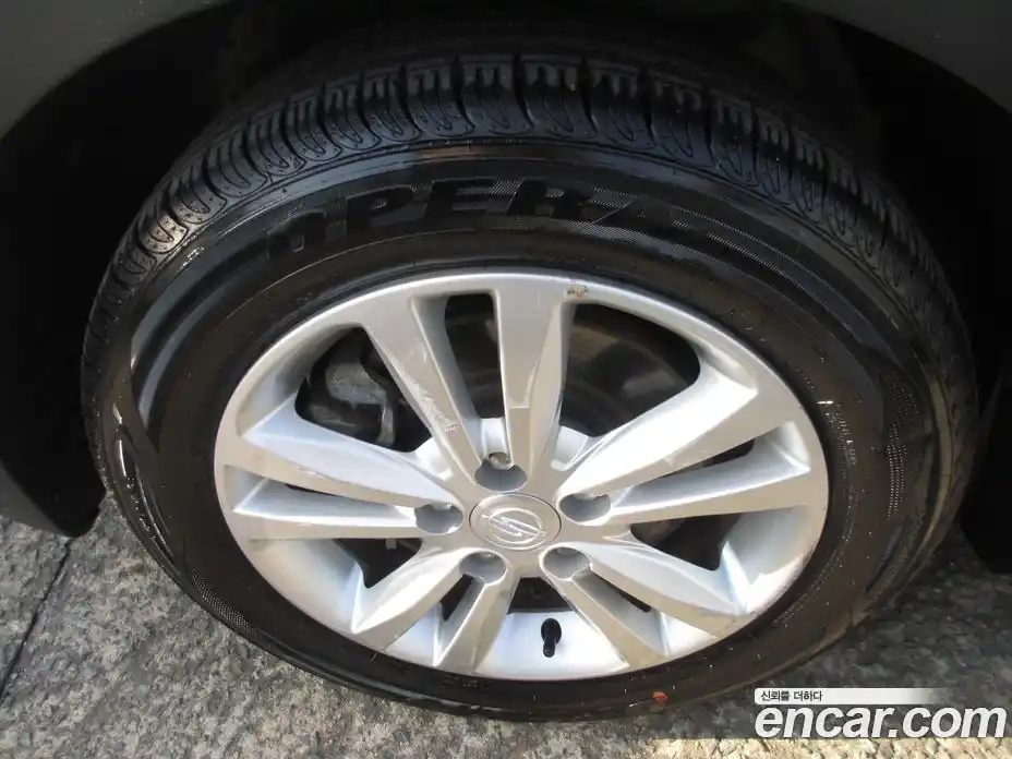 SsangYong TIBOLI 2015 1.6 Автомат в Москве № 236933, фото 5