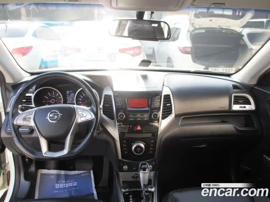 SsangYong TIBOLI 2015 1.6 Автомат в Москве № 236933, фото 7