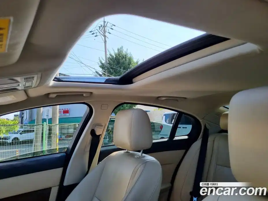 Jaguar XF 2015 2.0 Автомат в Москве № 248278, фото 17