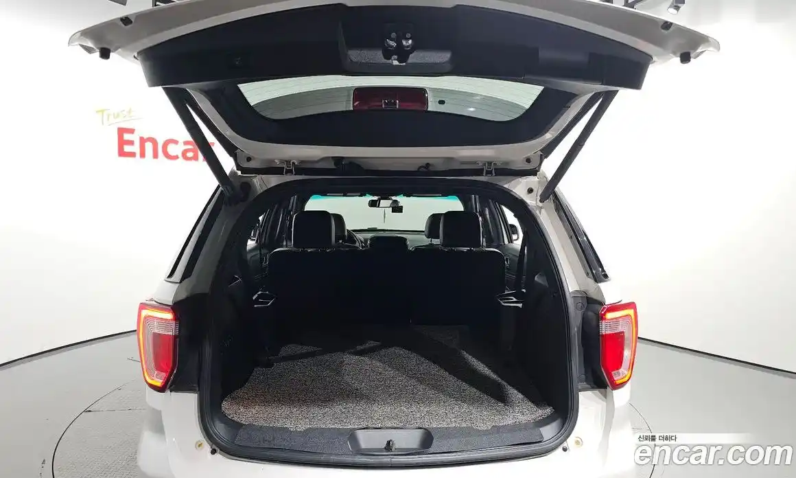 Ford Explorer 2016 2.3 Автомат в Москве № 255577, фото 17