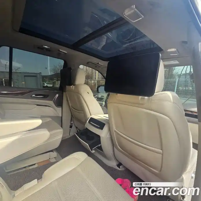 Cadillac Escalade 2023 6.2 Автомат в Москве № 256396, фото 13