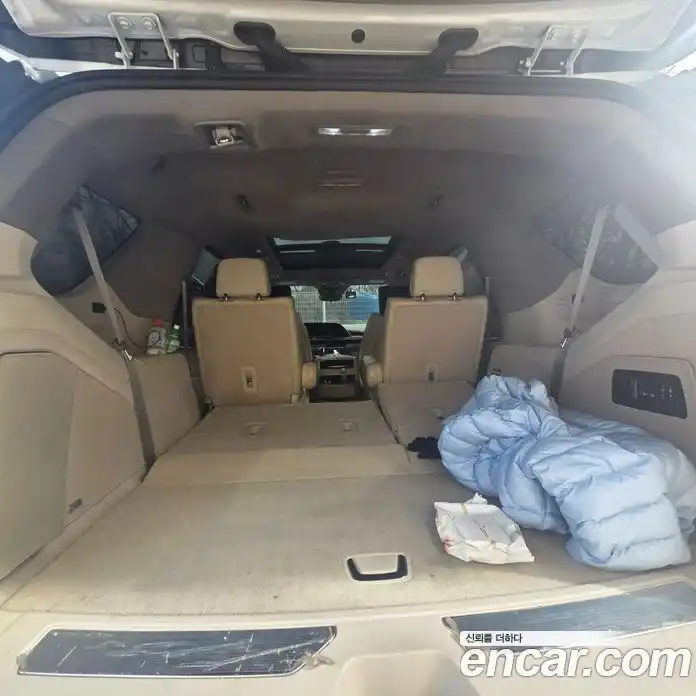 Cadillac Escalade 2023 6.2 Автомат в Москве № 256396, фото 19