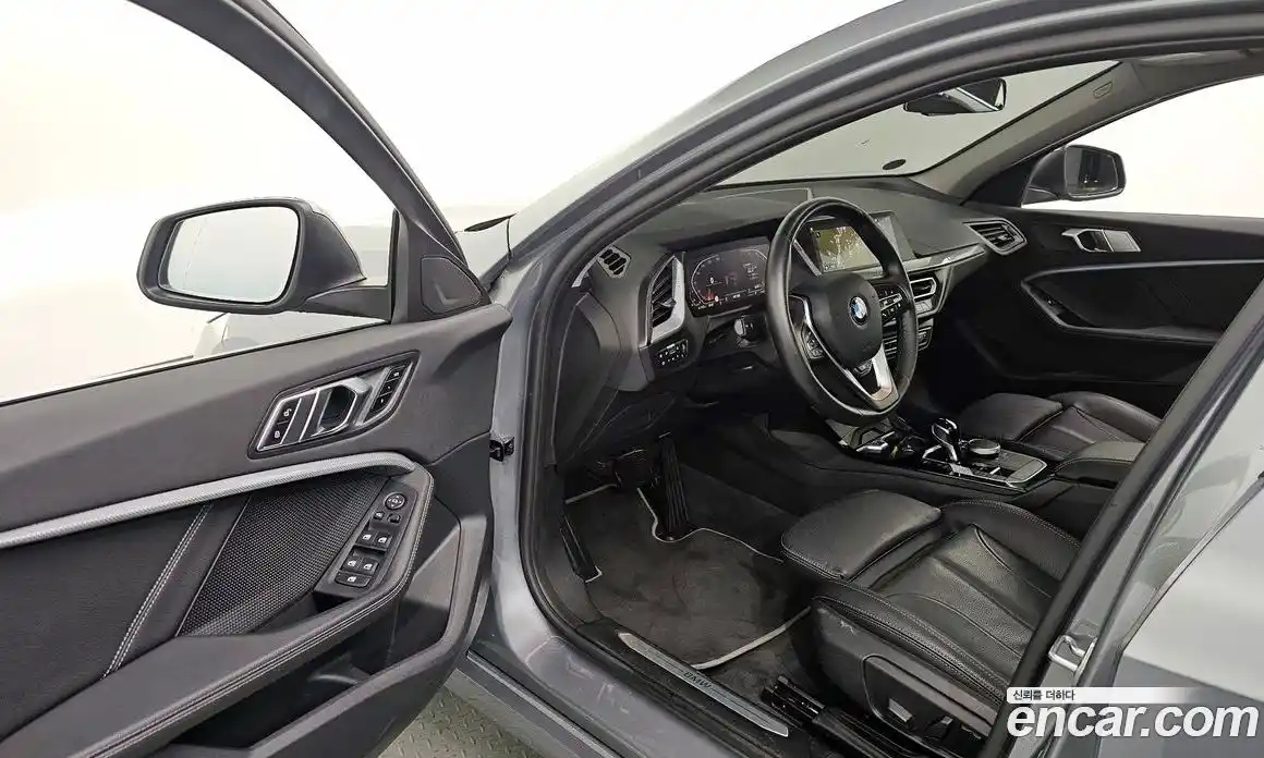 BMW 1-Series 2022 2.0 Автомат в Москве № 260899, фото 16