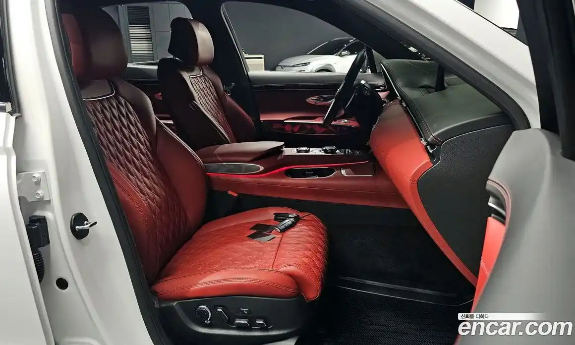 Genesis GV70 2024 2.5 Автомат в Москве № 26107, фото 10