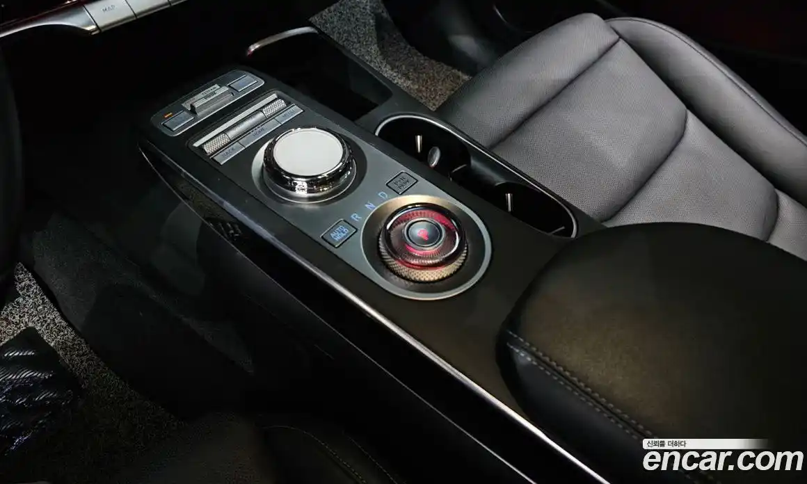 Genesis GV70 2023 2.5 Автомат в Москве № 26464, фото 7