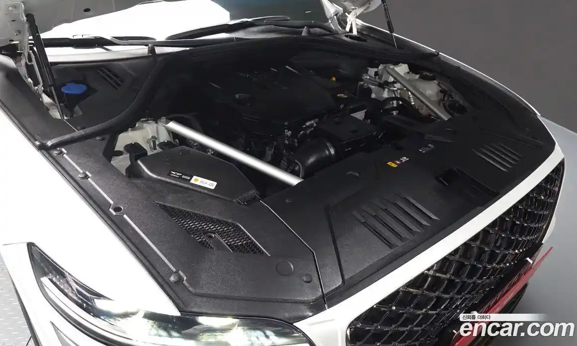 Genesis GV70 2023 2.5 Автомат в Москве № 27361, фото 1