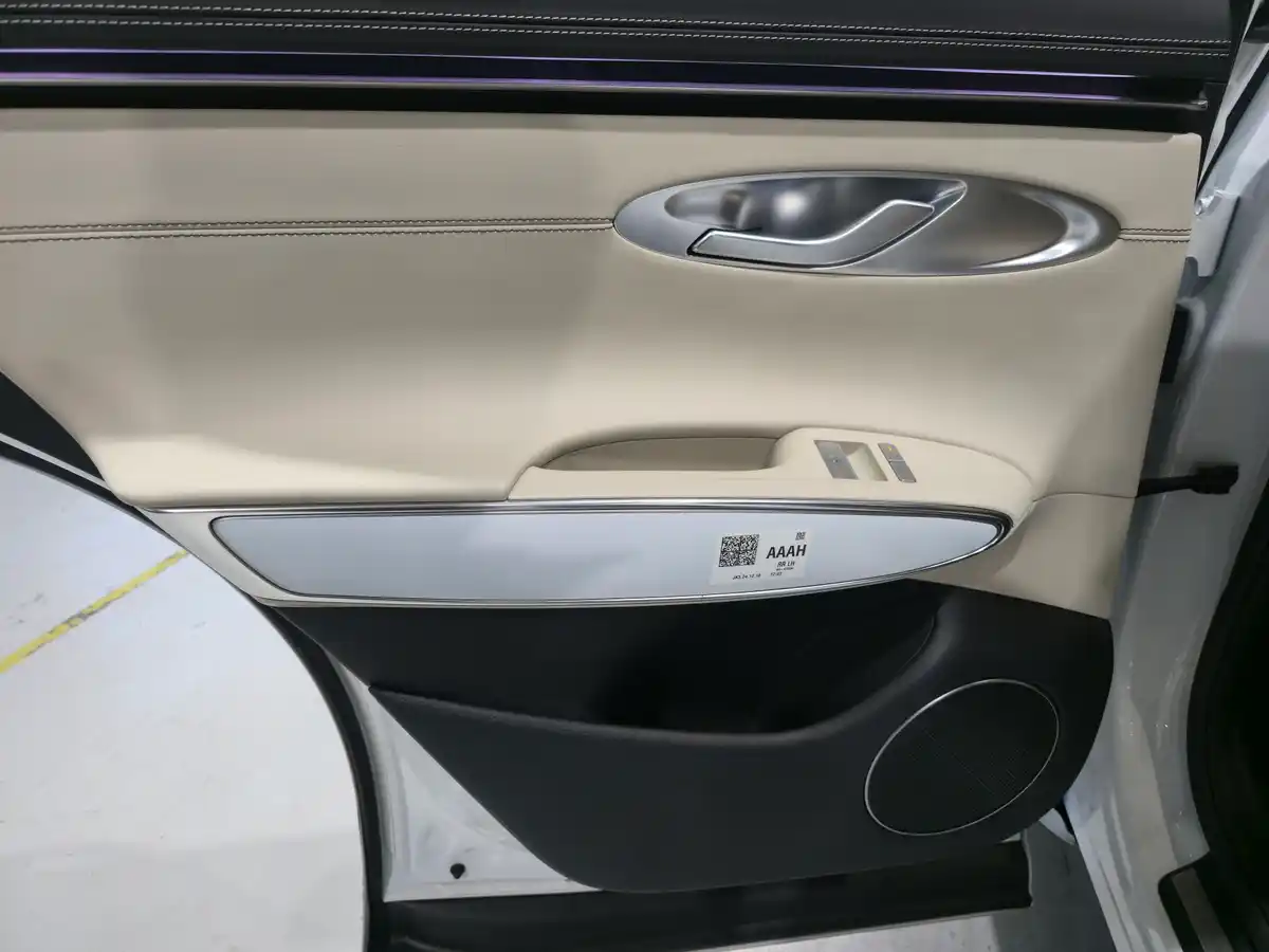 Genesis GV70 2025 2.5 Автомат в Москве № 27728, фото 14