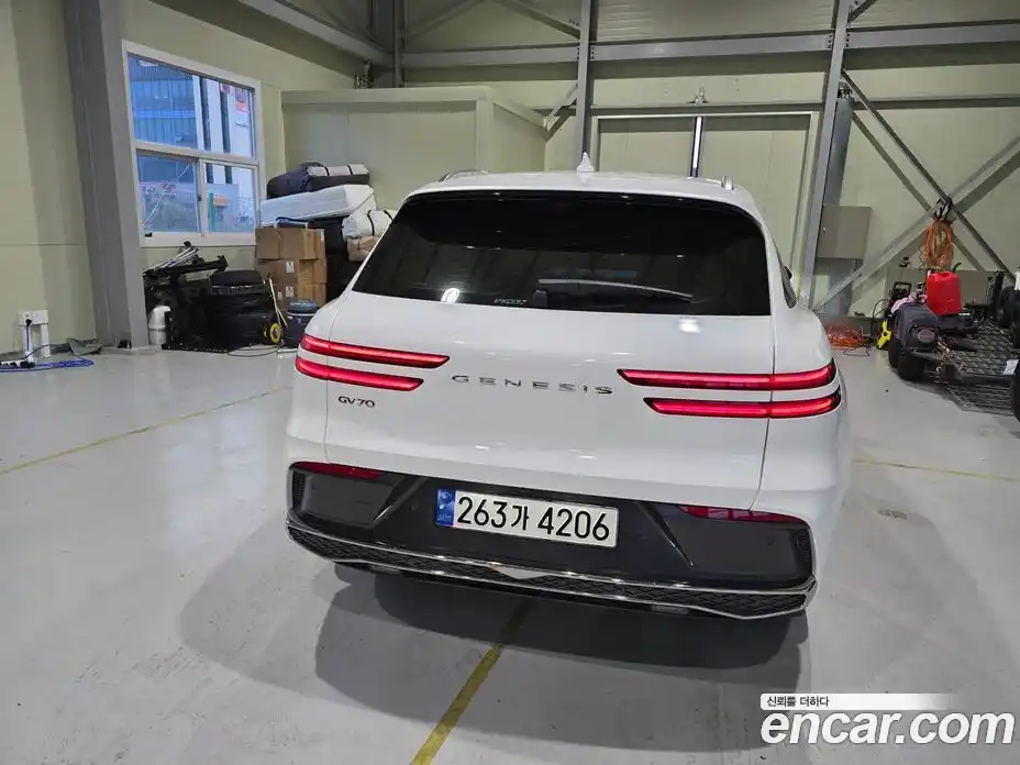 Genesis GV70 2025 2.5 Автомат в Москве № 27728, фото 4