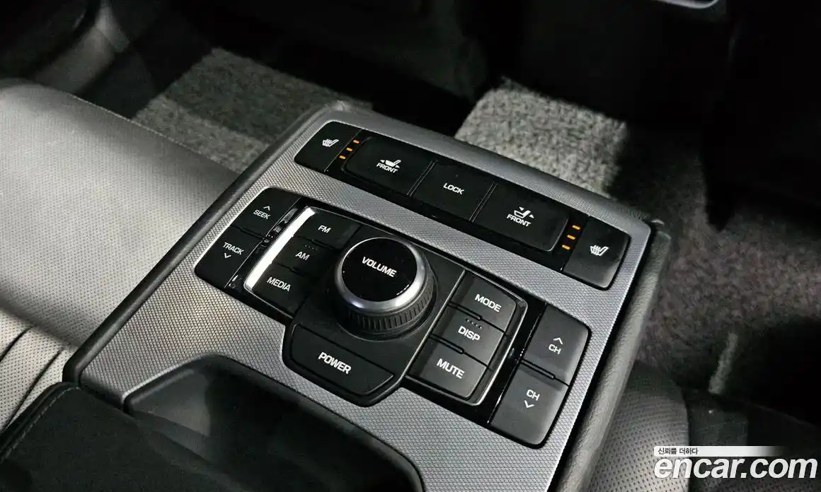 Genesis G80 2018 3.3 Автомат в Москве № 27894, фото 16