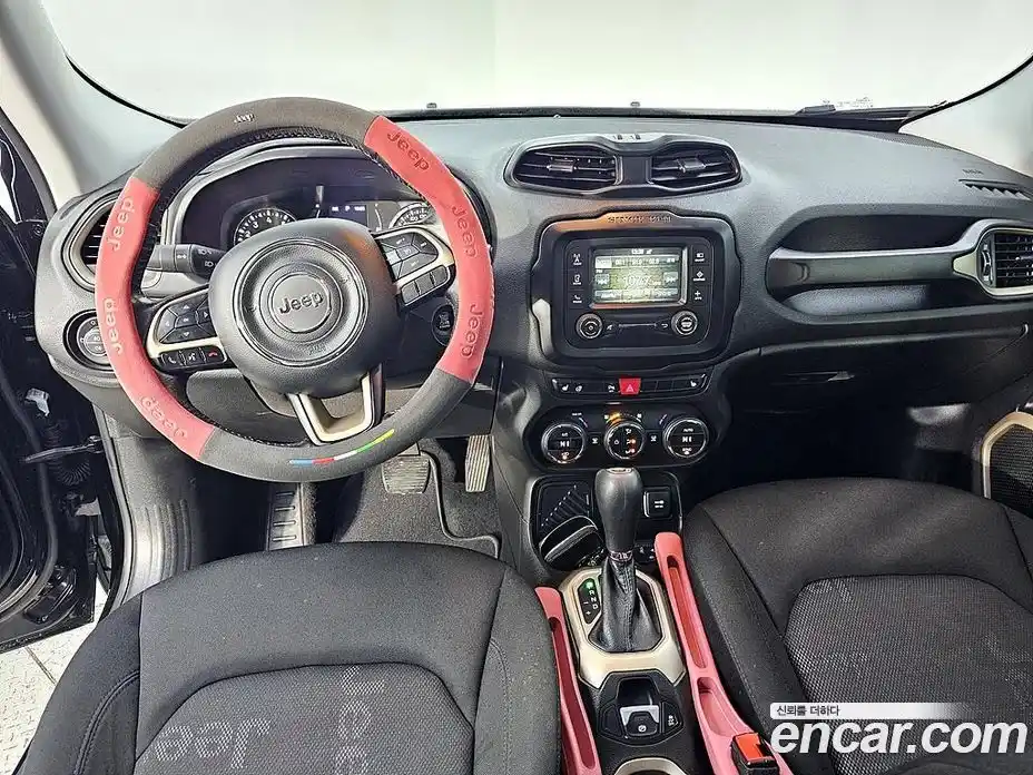 Jeep Renegade 2017 2.4 Автомат в Москве № 279152, фото 7