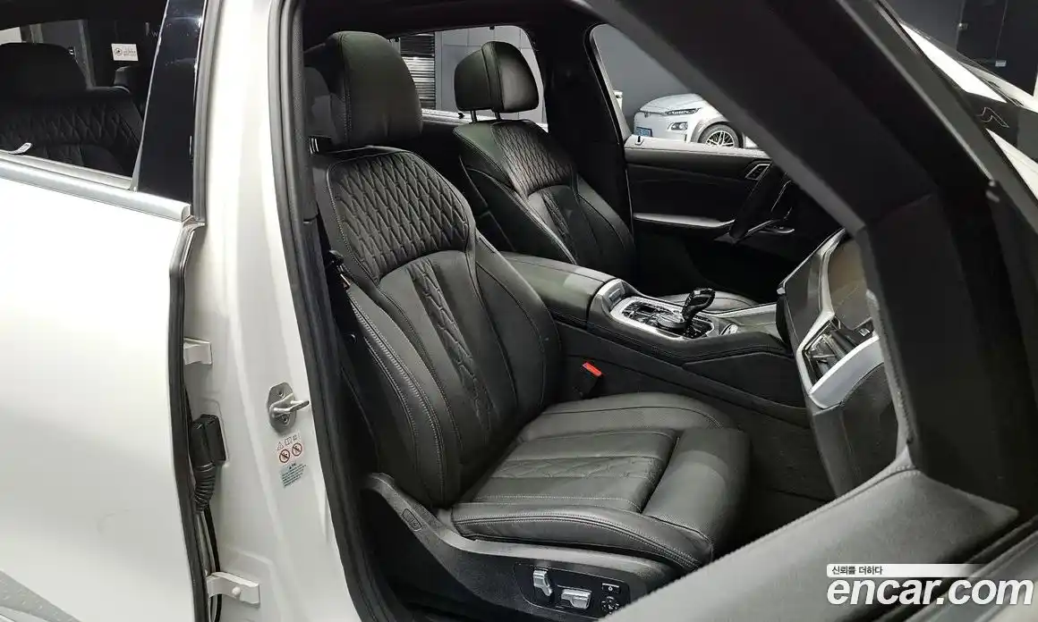 BMW X6 2023 3.0 Автомат в Москве № 282448, фото 11