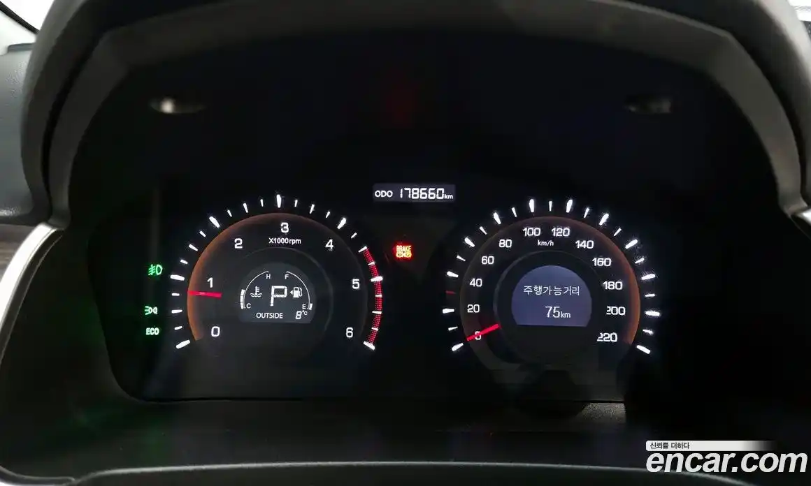 SsangYong Korando 2015 2.0 Автомат в Москве № 28768, фото 8