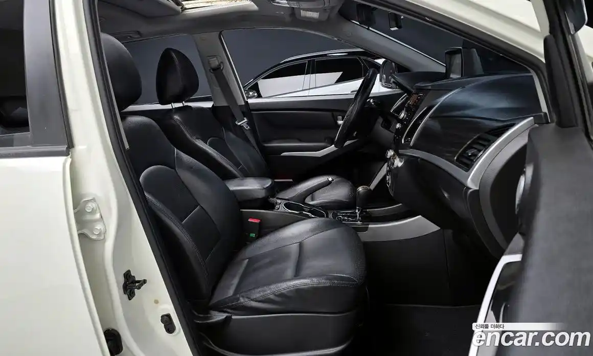 SsangYong Korando 2015 2.0 Автомат в Москве № 28768, фото 10