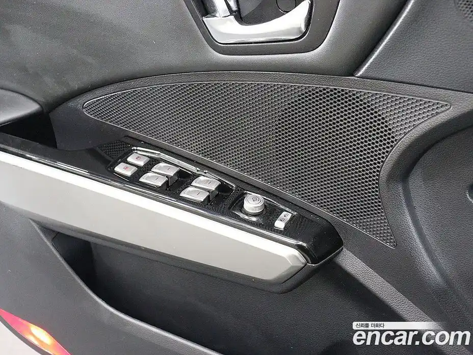 SsangYong TIBOLI 2016 1.6 Автомат в Москве № 29109, фото 11