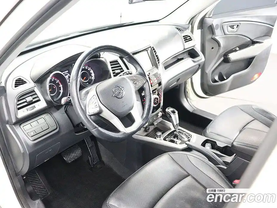 SsangYong TIBOLI 2016 1.6 Автомат в Москве № 29109, фото 17