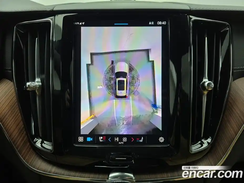 Volvo XC60 2024 2.0 Автомат в Москве № 293965, фото 16