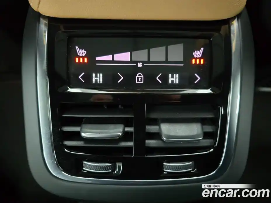 Volvo XC60 2024 2.0 Автомат в Москве № 293965, фото 19