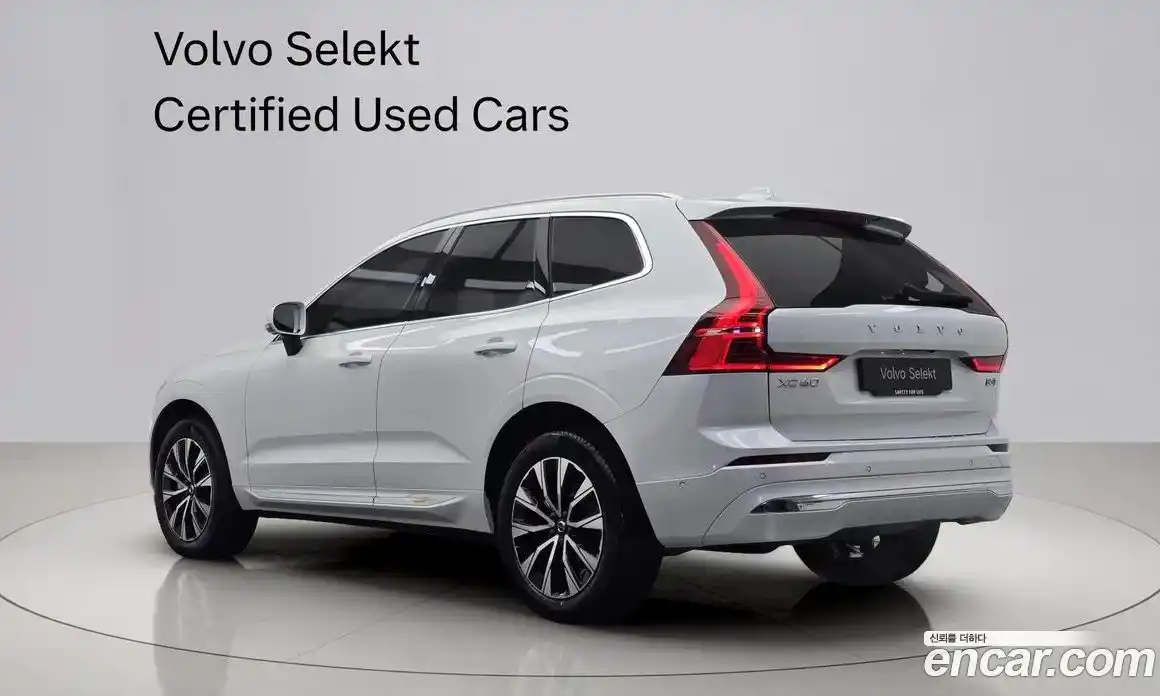 Volvo XC60 2024 2.0 Автомат в Москве № 293965, фото 4