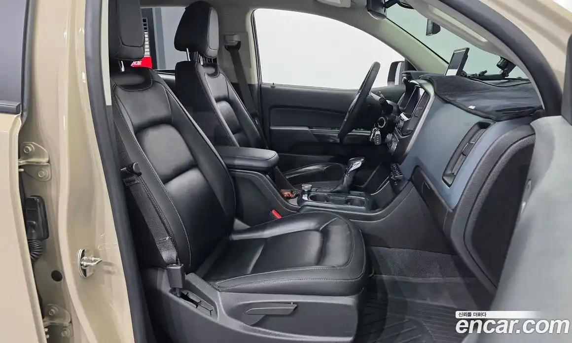 Chevrolet Colorado 2022 3.6 Автомат в Москве № 296775, фото 11