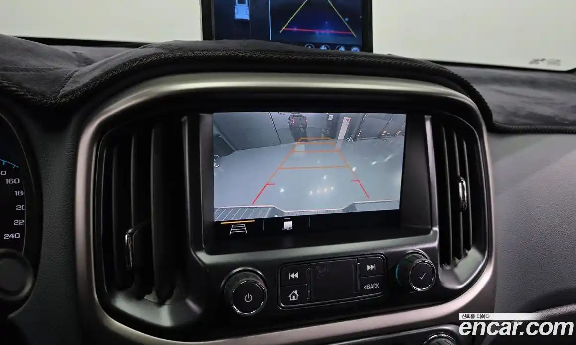 Chevrolet Colorado 2022 3.6 Автомат в Москве № 296775, фото 16