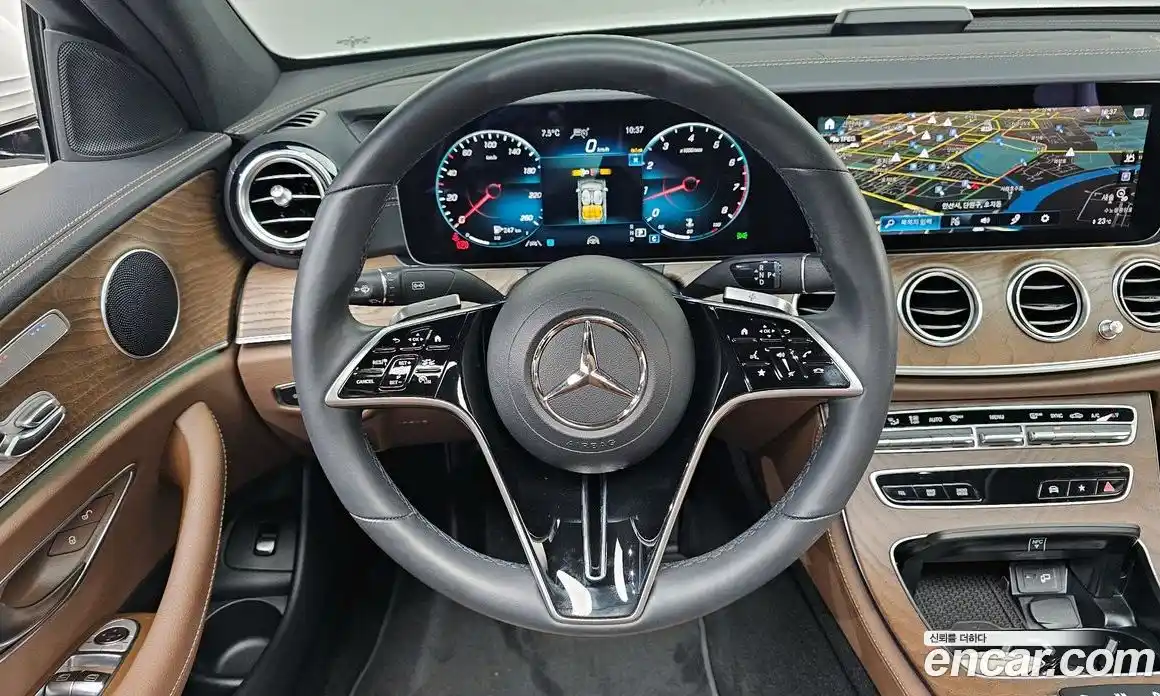 Mercedes-Benz E-Class 2023 2.0 Автомат в Москве № 307664, фото 12