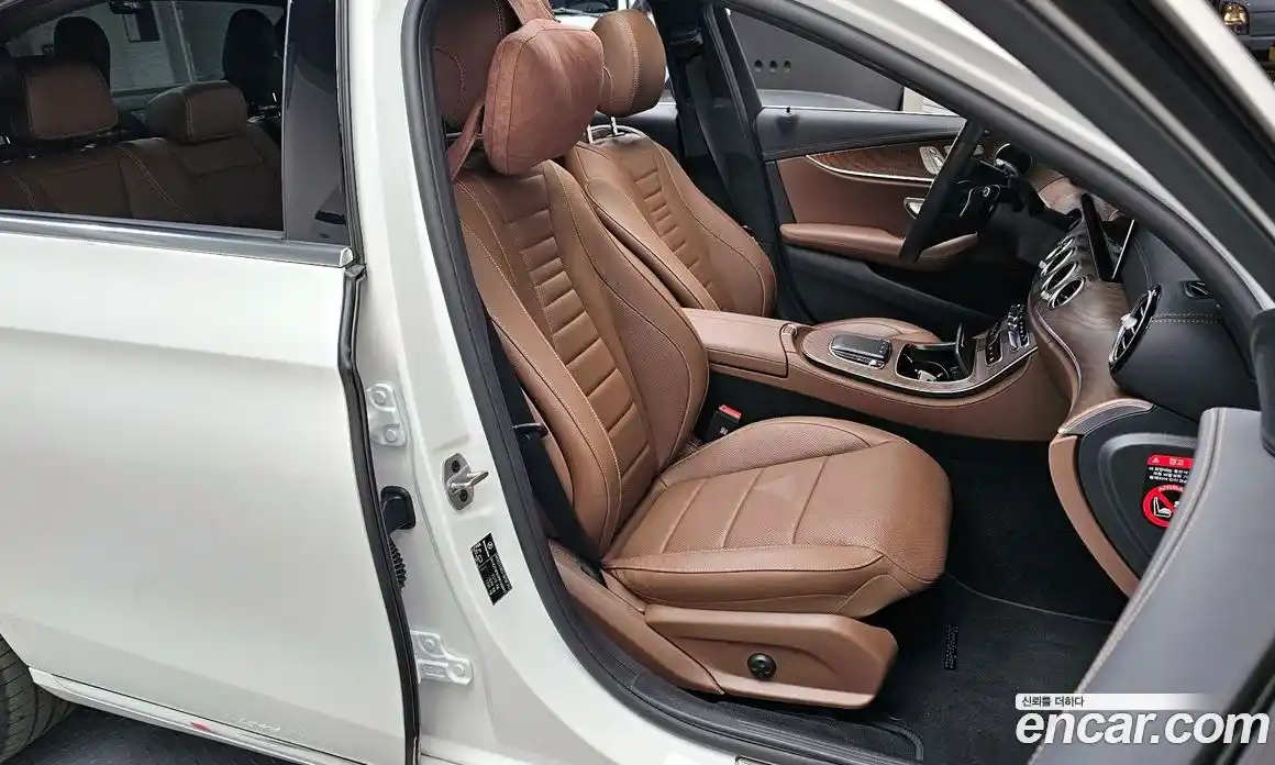 Mercedes-Benz E-Class 2023 2.0 Автомат в Москве № 307664, фото 16