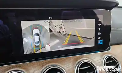 Mercedes-Benz E-Class 2023 2.0 Автомат в Москве № 307664, миниатюра 5