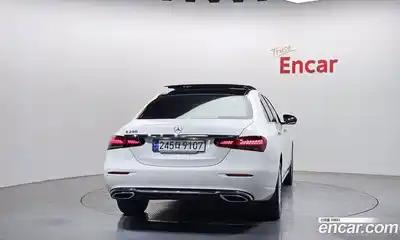 Mercedes-Benz E-Class 2023 2.0 Автомат в Москве № 307664, миниатюра 9