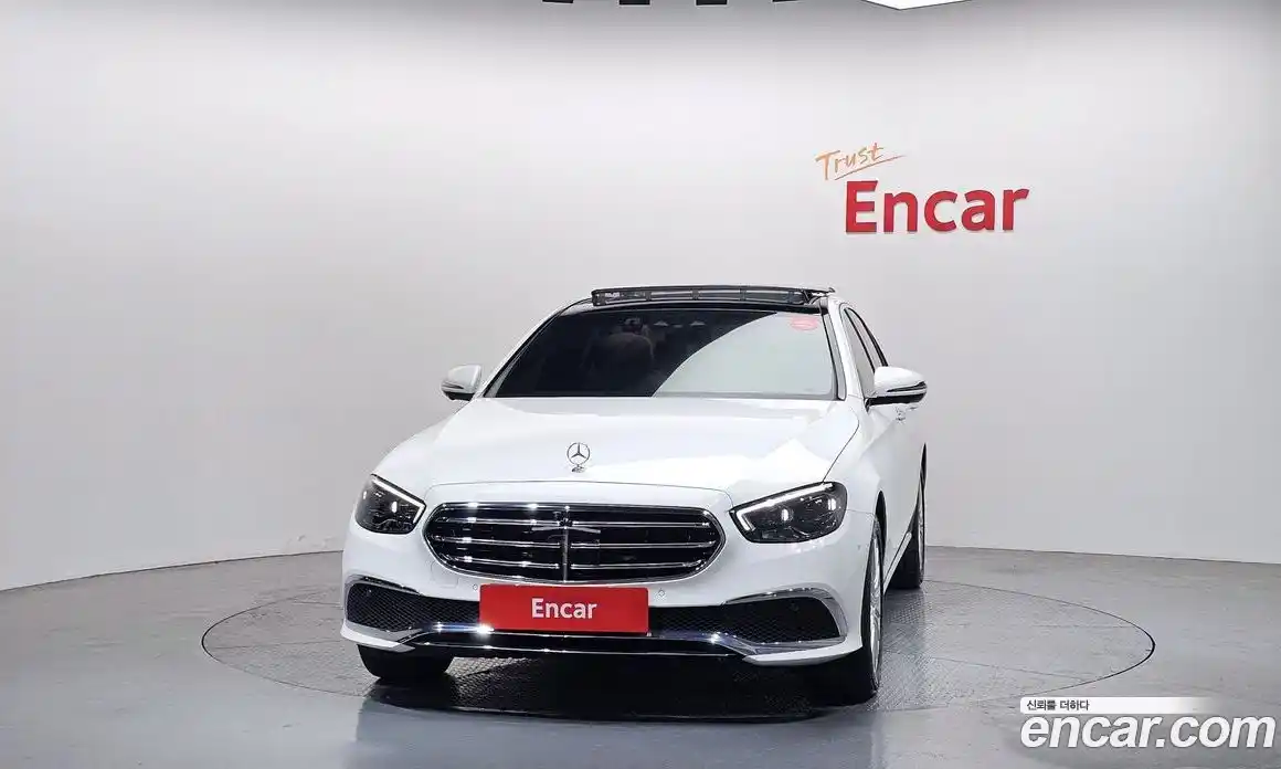 Mercedes-Benz E-Class 2023 2.0 Автомат в Москве № 307664, фото 10