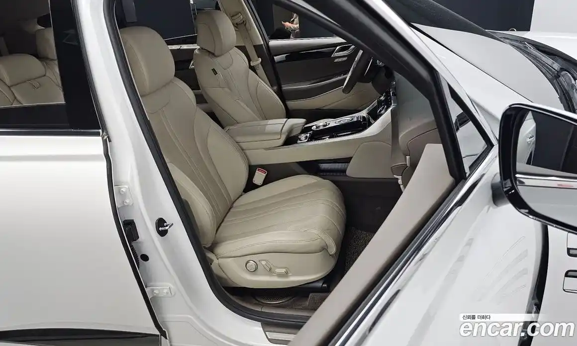 Genesis GV80 2022 3.0 Автомат в Москве № 309246, фото 15