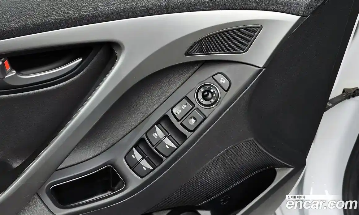 Hyundai Avante 2014 1.6 Автомат в Москве № 320205, фото 17