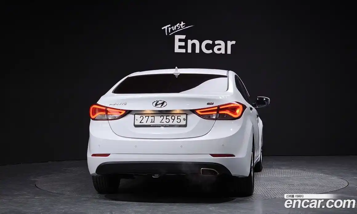 Hyundai Avante 2014 1.6 Автомат в Москве № 320205, фото 4