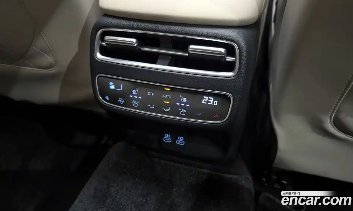 Genesis GV70 2025 2.5 Автомат в Москве № 322428, фото 19