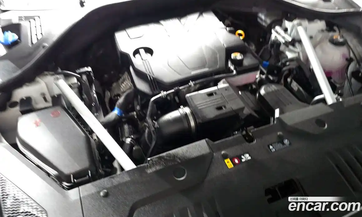 Genesis GV70 2025 2.5 Автомат в Москве № 322428, фото 6