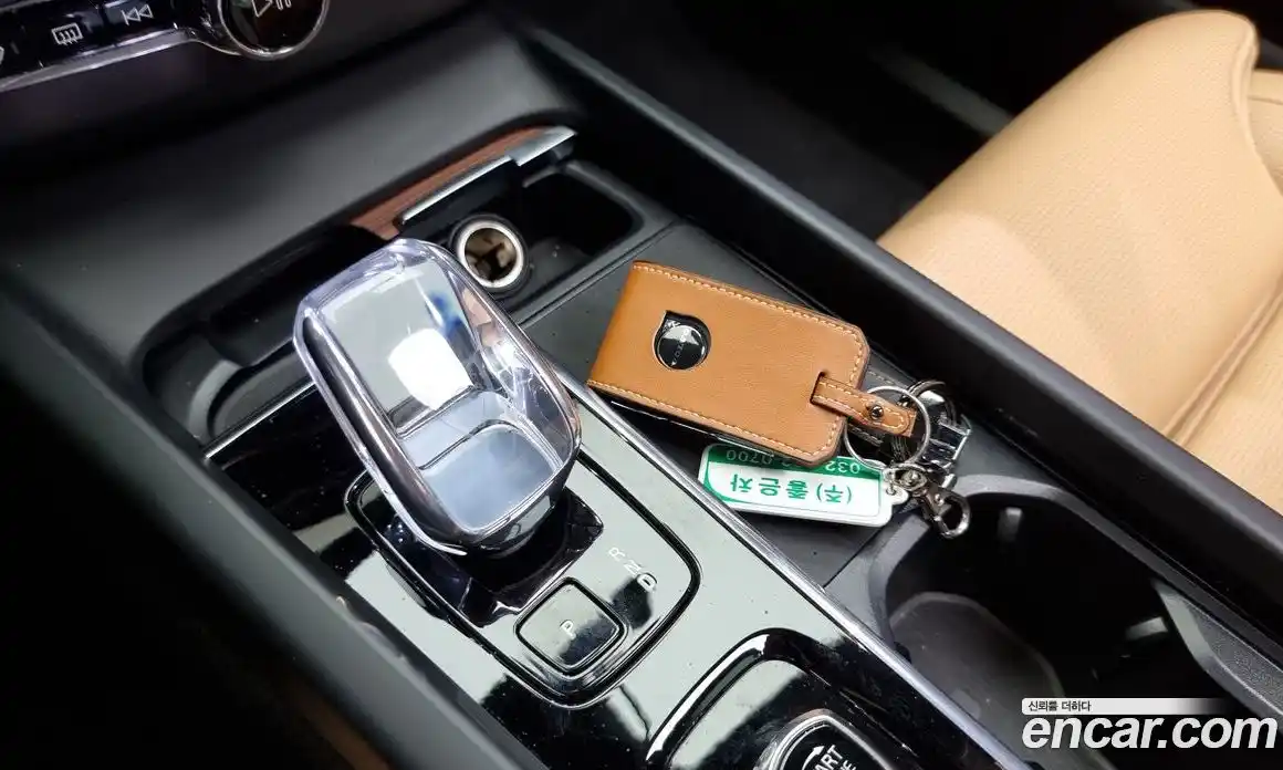 Volvo XC60 2025 2.0 Автомат в Москве № 325992, фото 8