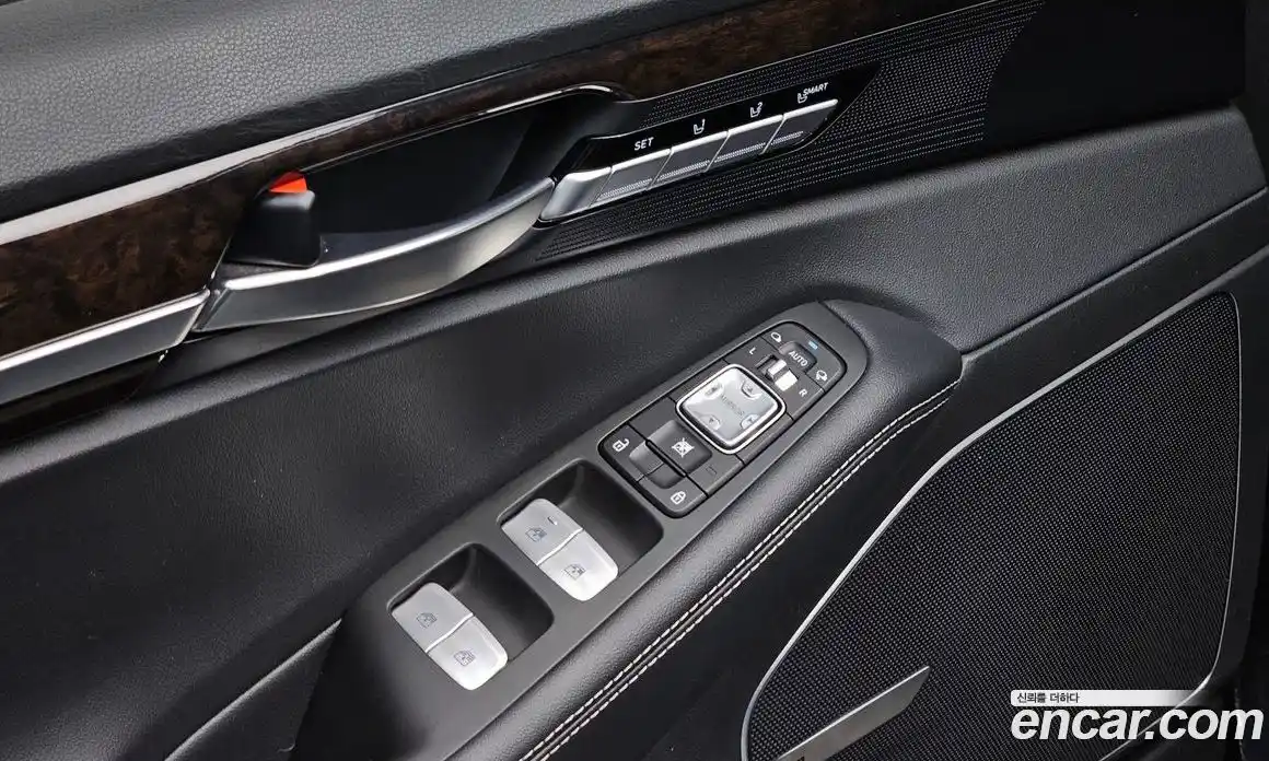 Genesis G90 2019 3.8 Автомат в Москве № 339914, фото 20